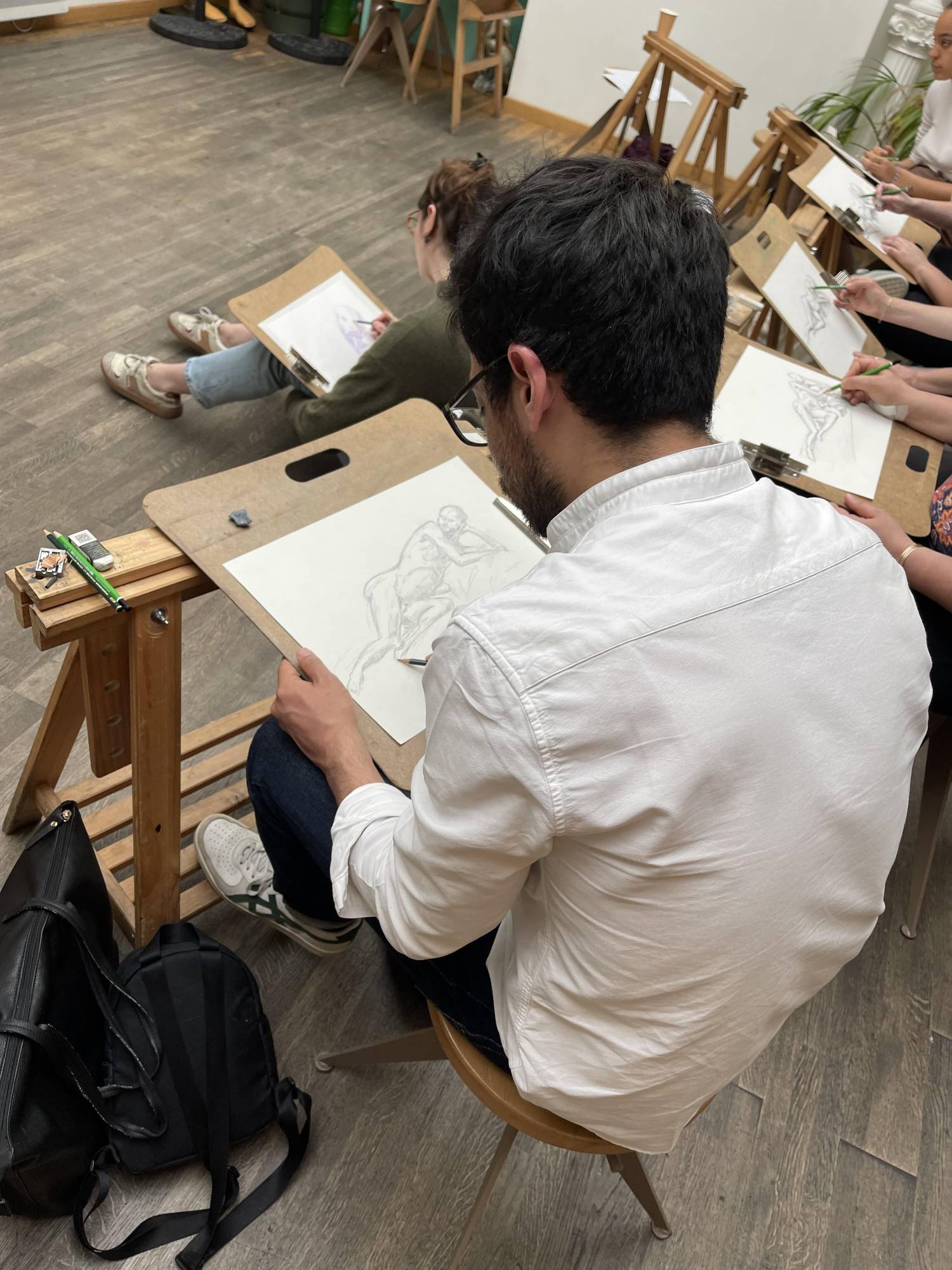 Où participer à des séances de Modèles Vivants Nus & Apéro, à Paris, Tous niveaux